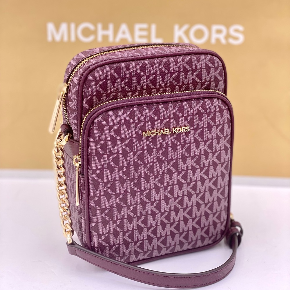 Michael Kors Jet Set Travel MediumLogo Crossbody Bag